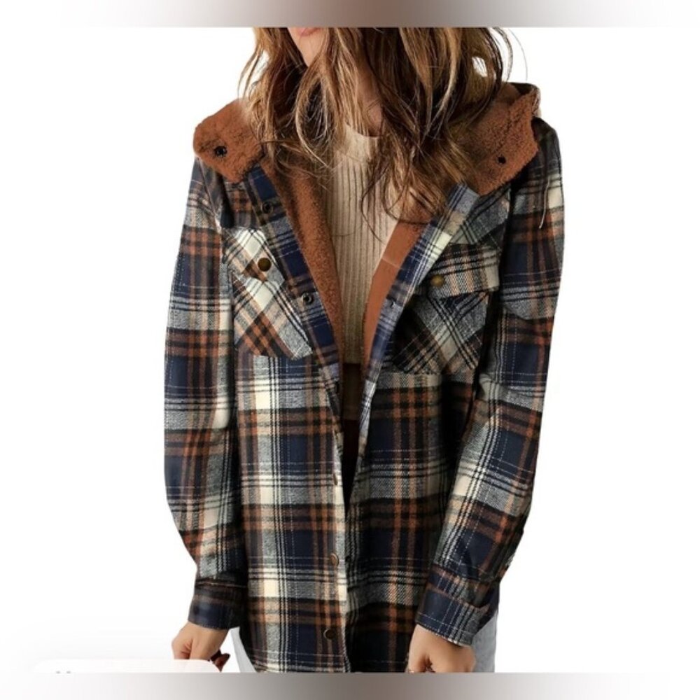 NWT Womens Plaid Shacket